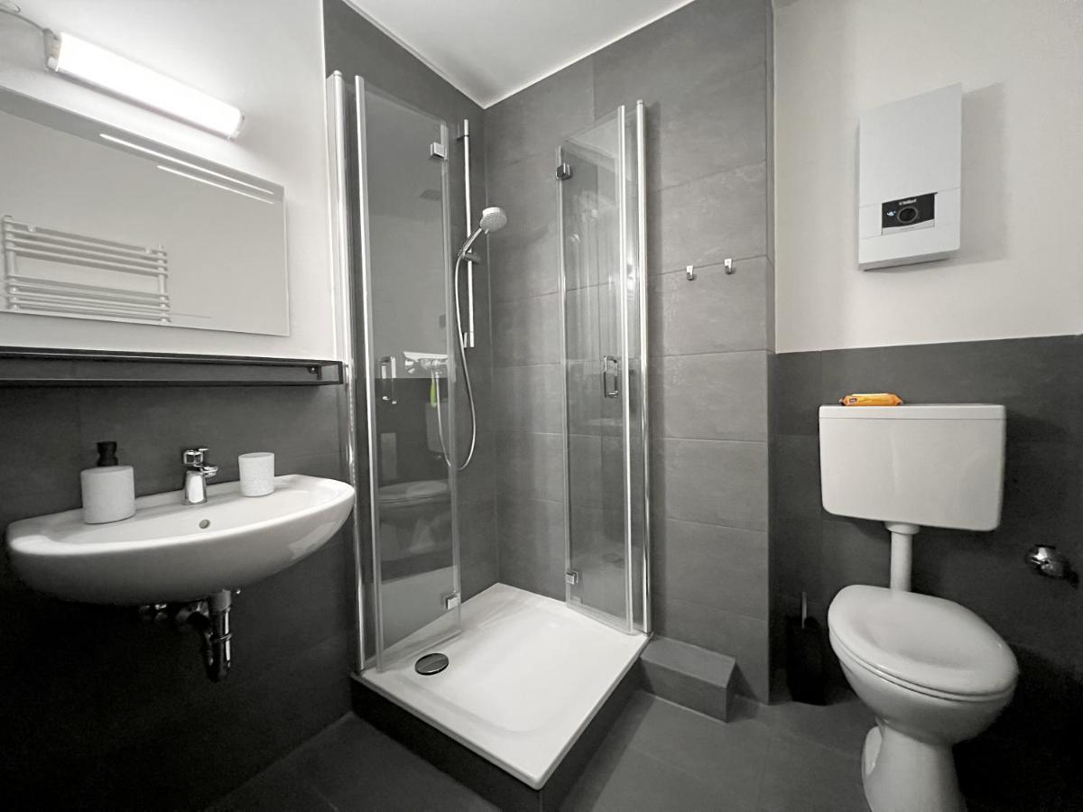 2 Bedroom Mb, Cozy, Self Check In, Invoice Менхенгладбах Екстер'єр фото